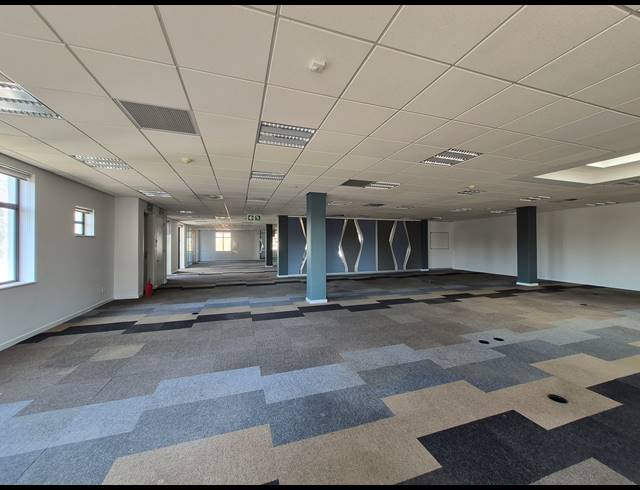 902M² OFFICE TO LET IN ILLOVO